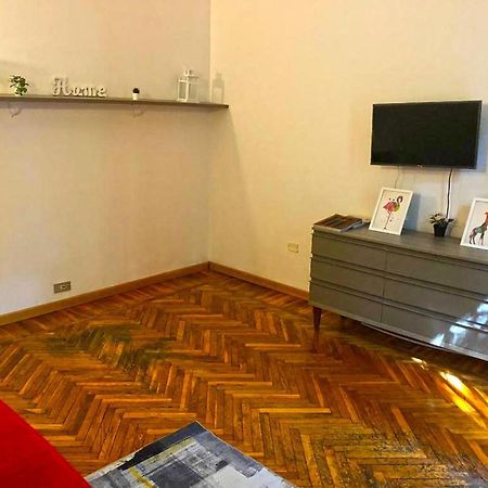 Castel Morrone Apartment Милано Екстериор снимка